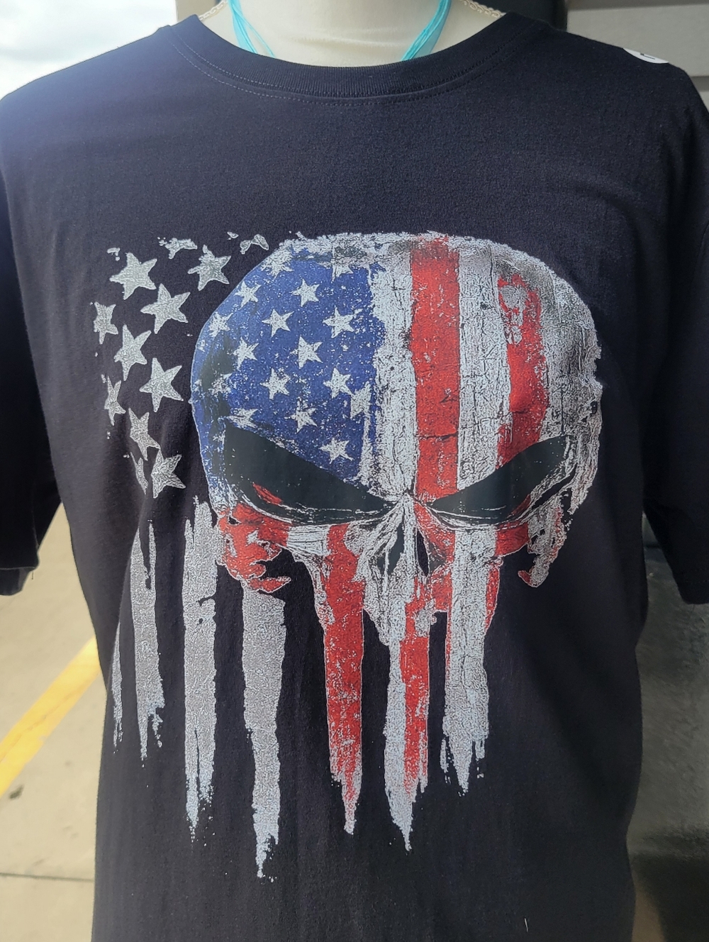 NWT! XL Black T-Shirt Punisher 2%er Mens Womens Tee Red White And Blue Size XL - Picture 2 of 2